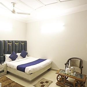 Hotel Ratandeep International At New Delhi Railway Station