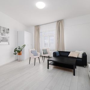 Self Check-In Apartments By Amber