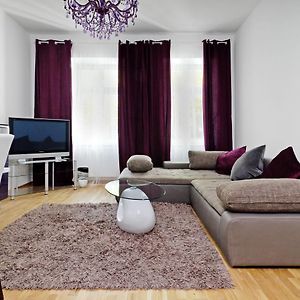 Appartement à 3 Chambres à Coucher