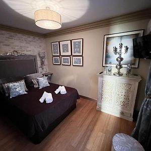 180 Home Luxury N. De Los Angeles