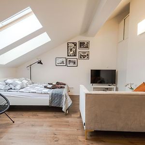 Studio de Luxe