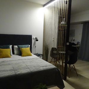 Hermes New & Comfy Studio - 25' Walk To The Acropolis