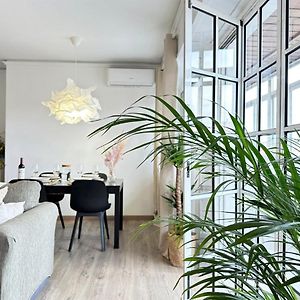 Appartement à 3 Chambres à Coucher