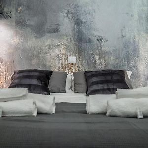 Ab Plus - Via San Felice 6