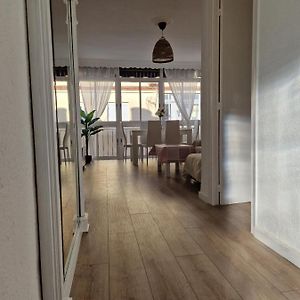 Appartement à 3 Chambres à Coucher