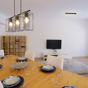 Appartement à 3 Chambres à Coucher
