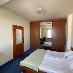 Apartman Obchodna