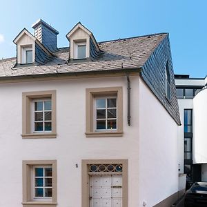 Appartement à 3 Chambres à Coucher