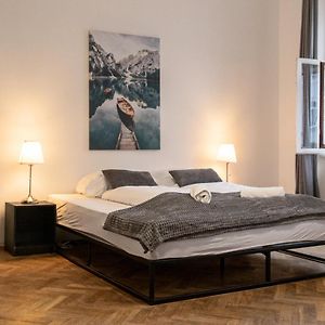 Spacious 2Br Apt.-Near Wiener Stadthalle