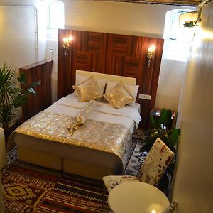 Chambre Budgétée Lit King-Size