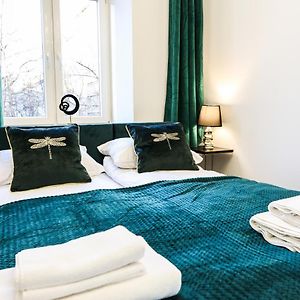 Appartement à 2 Chambres à Coucher