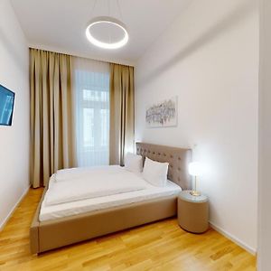 Alon Homes Vienna - Premium City Center Apartments