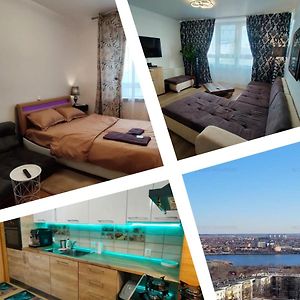 Appartement à 3 Chambres à Coucher