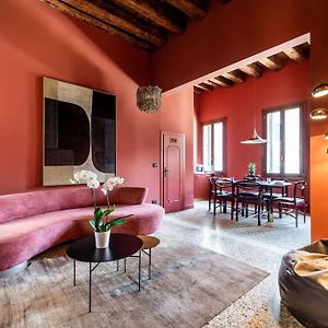 Appartement à 3 Chambres à Coucher
