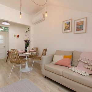 New Bright&Cozy Apartment in Graça
