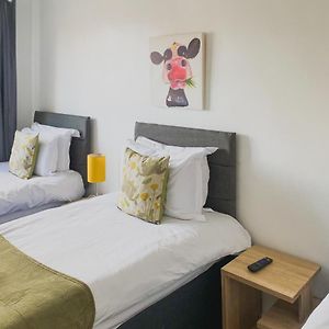 Appartement à 3 Chambres à Coucher