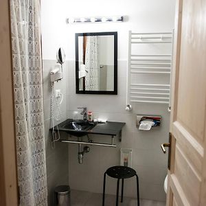 Chambre Communicante