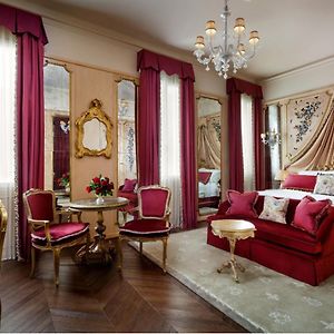 Chambre Lit Queen-Size
