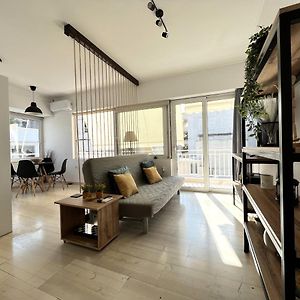 Zeus Bright & New Apartment - 25' Walk To The Acropolis