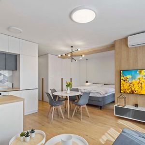 Lam Concrete - Ac - Balcony