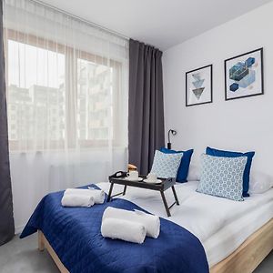 Lux Apartment Grzegorzecka Estate Cracow By Renters Prestige