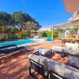 Villa à 3 Chambres à Coucher