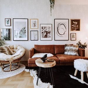 Appartement à 2 Chambres à Coucher