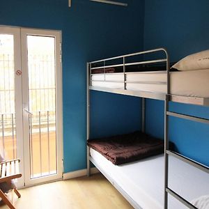 Dormitory Room Mixed