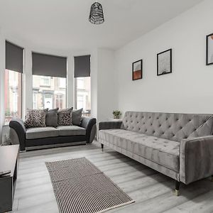 Appartement à 3 Chambres à Coucher
