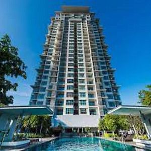 Suasana Suites Klcc By Grand Royal