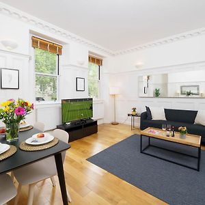 Appartement à 2 Chambres à Coucher