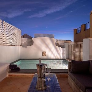 Hommyhome Castellar Luxury