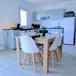 Double Apparts - Spacieux 140 M2 - 4 Ch - Entree Autonome- 2 Parkings Prive Gratuit