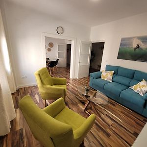 Appartement à 3 Chambres à Coucher