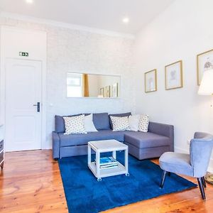 Downtown 7 Bedroom Apartment - Liberdade