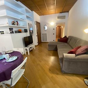 Sweet Home Laurina