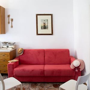 Tu Casa: Picturesque Guest House Napoli