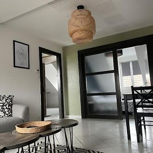 Appartement à 2 Chambres à Coucher