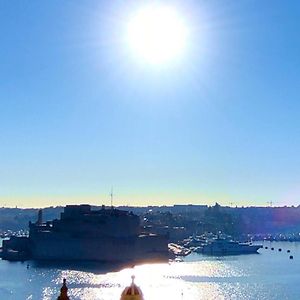 Tide 21 Savynomad Harbour Residences Valletta