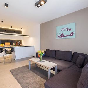 City Apartments - Mall Of Sofia & Metro Station