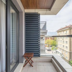 City Apartments - Mall Of Sofia & Metro Station