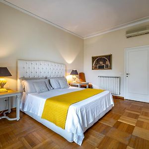 Yid D'Azeglio Luxury Apartment With Parking