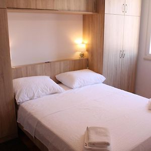 Apartment Amongus