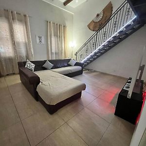 Appartement à 3 Chambres à Coucher