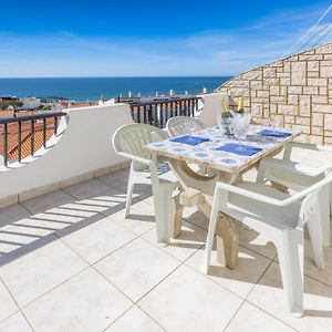 Oceanview Apartment A By Sequeira