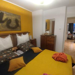 Appartement à 2 Chambres à Coucher