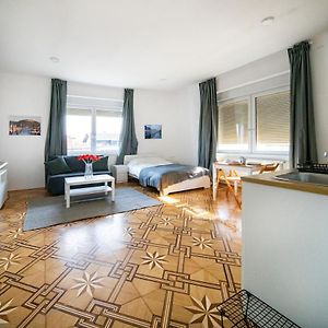 P & B Apartment