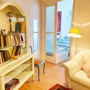 Cargo Rooms And Apartment