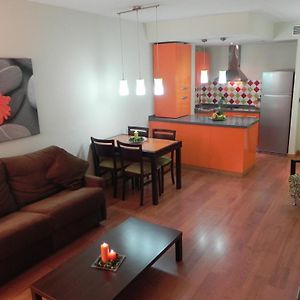 Appartement à 2 Chambres à Coucher