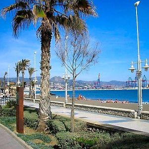 Reyna Apartamentos